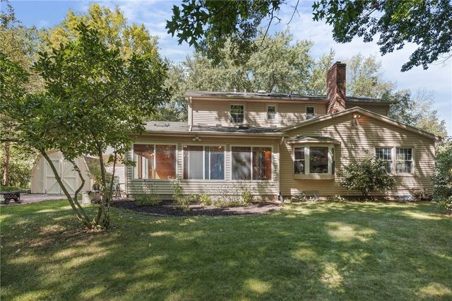 21 Hidden Creek Circle, Perinton, NY 14534