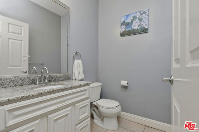 14315 Magnolia Boulevard 101, Sherman Oaks, CA 91423