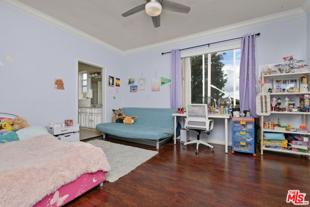 14315 Magnolia Boulevard 101, Sherman Oaks, CA 91423
