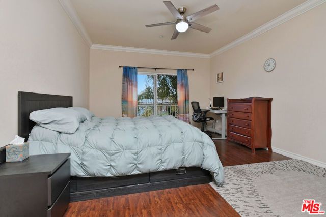 14315 Magnolia Boulevard 101, Sherman Oaks, CA 91423