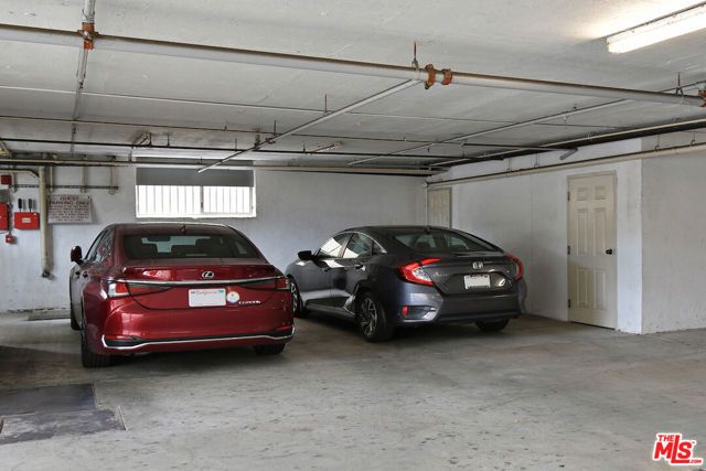 14315 Magnolia Boulevard 101, Sherman Oaks, CA 91423