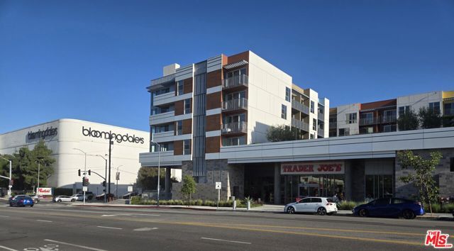 14315 Magnolia Boulevard 101, Sherman Oaks, CA 91423