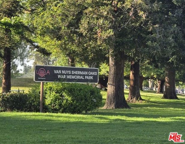 14315 Magnolia Boulevard 101, Sherman Oaks, CA 91423
