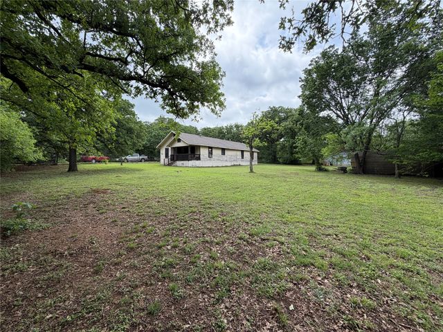 2512 Timber Road, Burleson, TX 76028