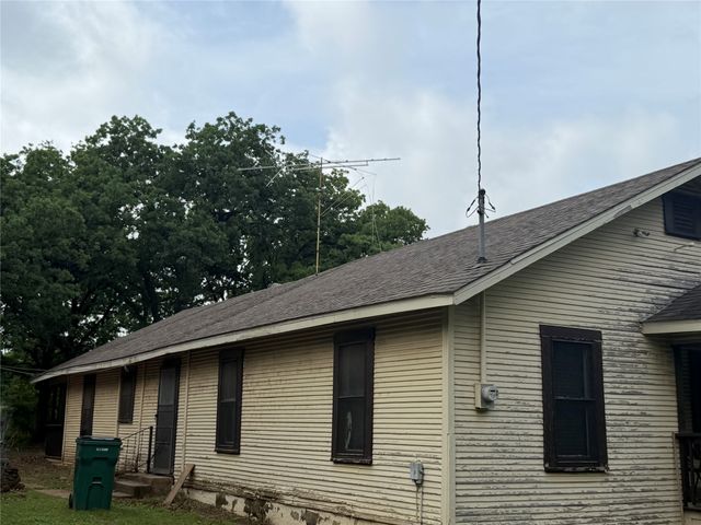 2512 Timber Road, Burleson, TX 76028