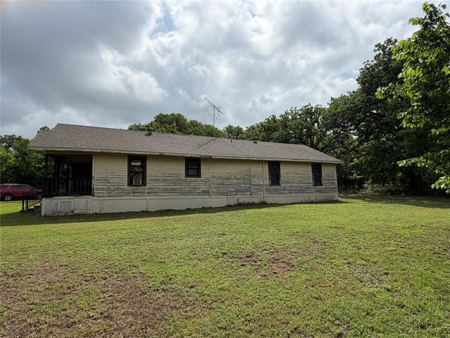 2512 Timber Road, Burleson, TX 76028