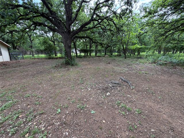 2512 Timber Road, Burleson, TX 76028