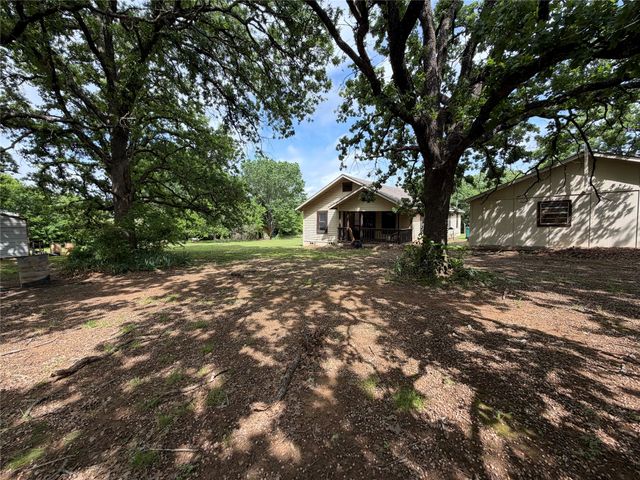 2512 Timber Road, Burleson, TX 76028