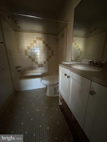 8112 ALCOA DR, Fort Washington, MD 20744