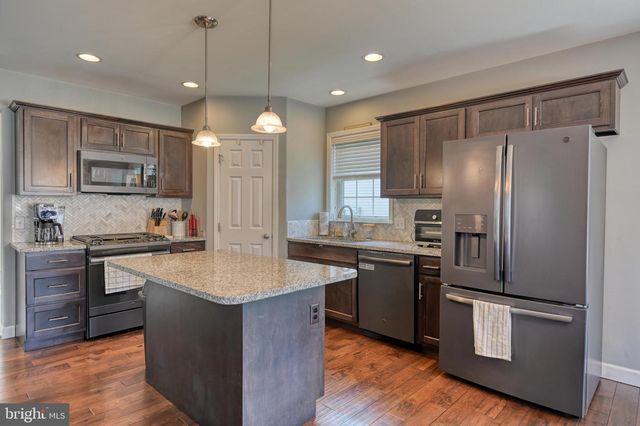 62 REGINA DR, Reading, PA 19608