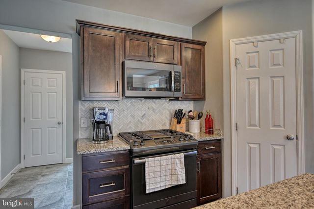 62 REGINA DR, Reading, PA 19608