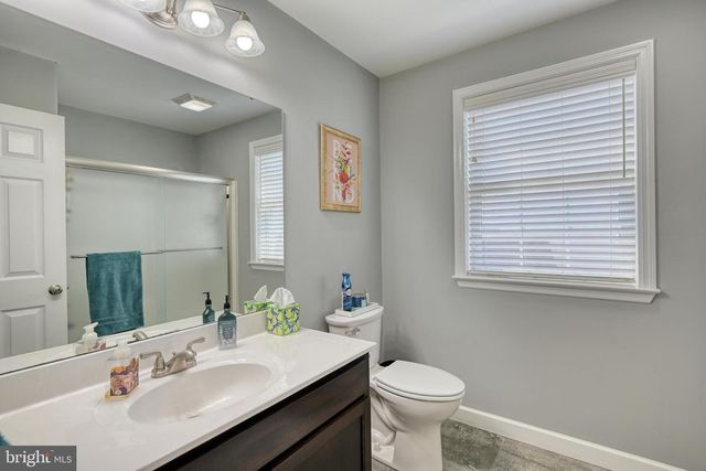 62 REGINA DR, Reading, PA 19608
