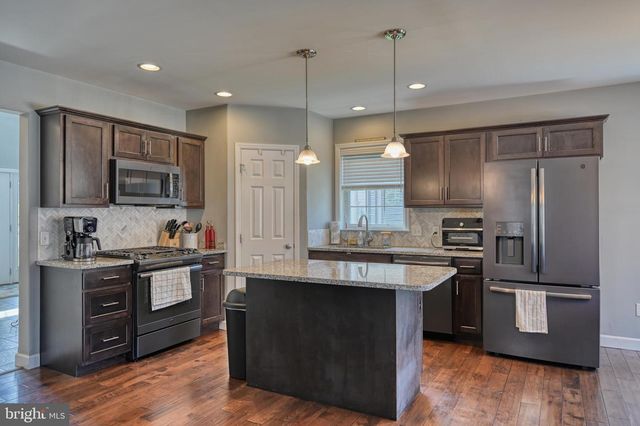 62 REGINA DR, Reading, PA 19608