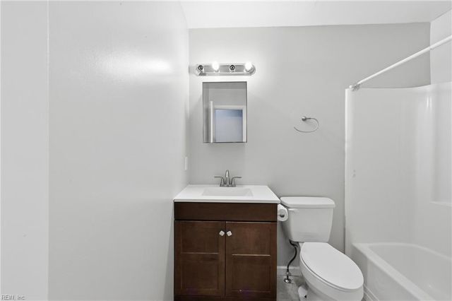 2819 Eric CT, Chesapeake, VA 23323