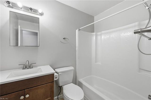 2819 Eric CT, Chesapeake, VA 23323