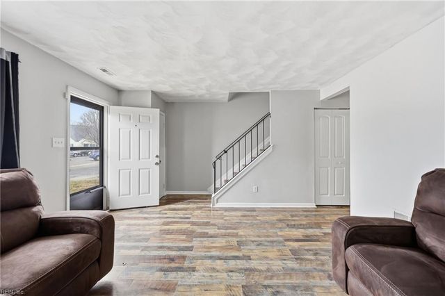 2819 Eric CT, Chesapeake, VA 23323