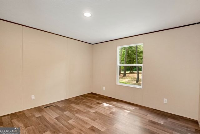 832 Stone Stewart Road, Hull, GA 30646