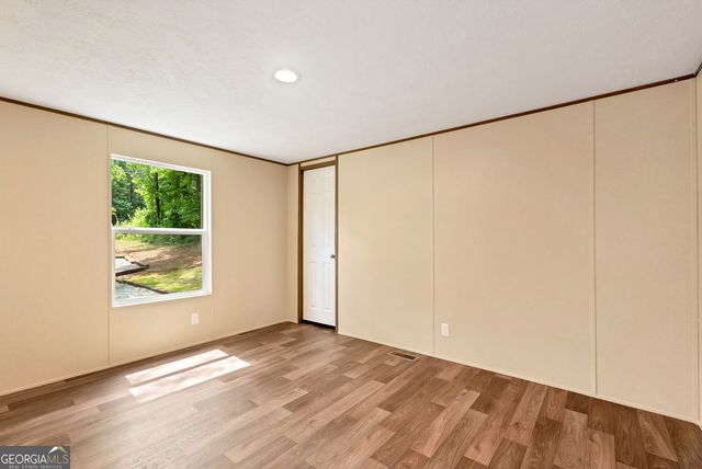 832 Stone Stewart Road, Hull, GA 30646