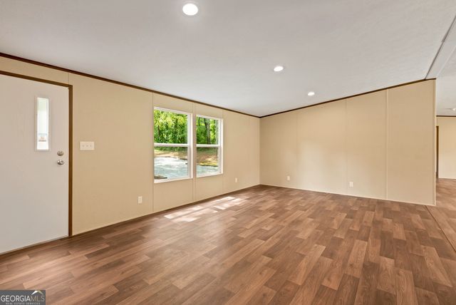 832 Stone Stewart Road, Hull, GA 30646