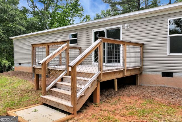 832 Stone Stewart Road, Hull, GA 30646