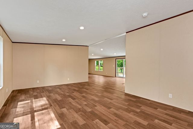 832 Stone Stewart Road, Hull, GA 30646