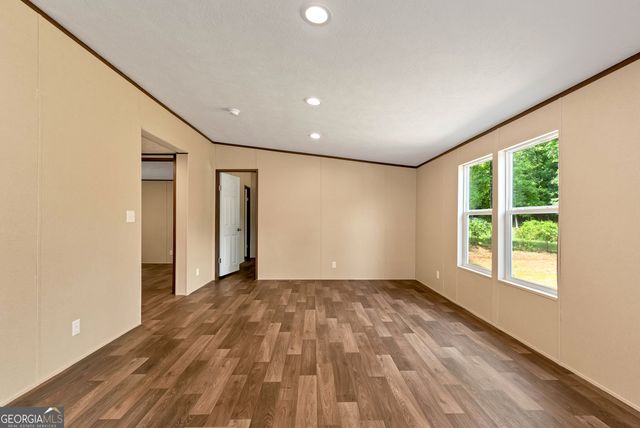 832 Stone Stewart Road, Hull, GA 30646