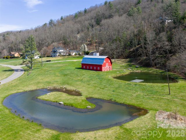 99999 Okoboji Drive, Fletcher, NC 28732