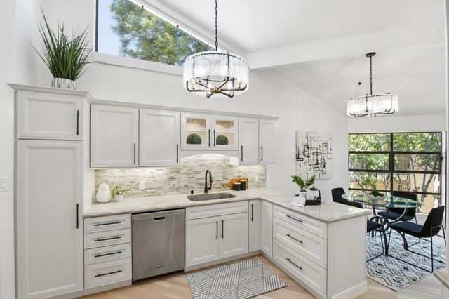 35 9th Avenue 11, San Mateo, CA 94401