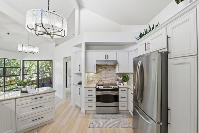 35 9th Avenue 11, San Mateo, CA 94401