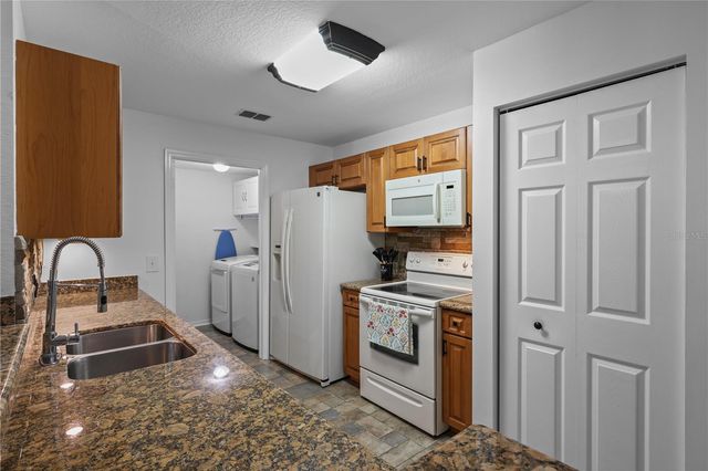 1842 CONCORDIA LAKE CIRCLE 1102, Cape Coral, FL 33909