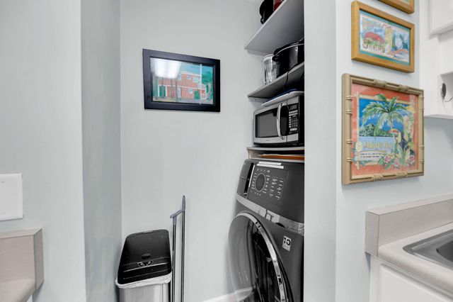 223 Sea Cloud Circle, Edisto Island, SC 29438