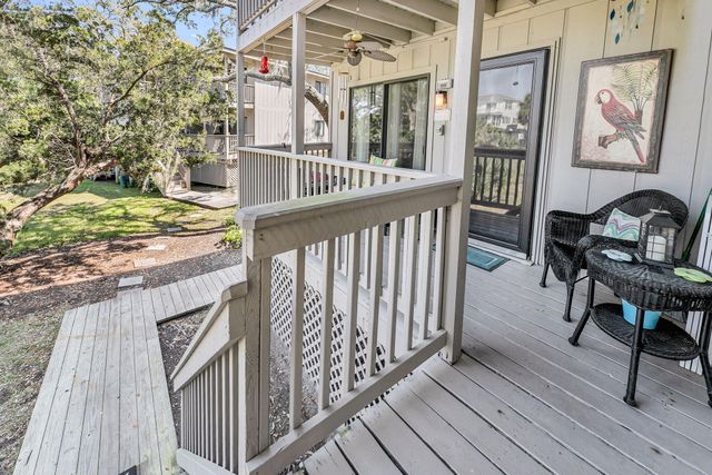 223 Sea Cloud Circle, Edisto Island, SC 29438