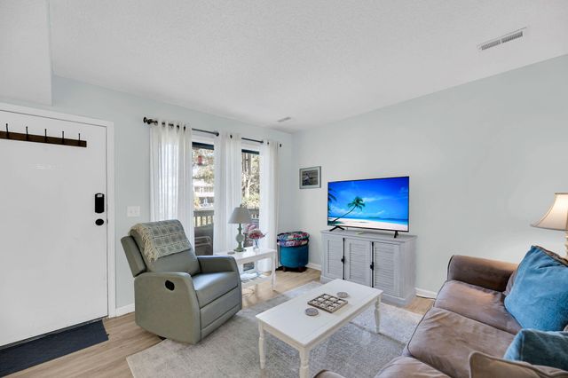 223 Sea Cloud Circle, Edisto Island, SC 29438