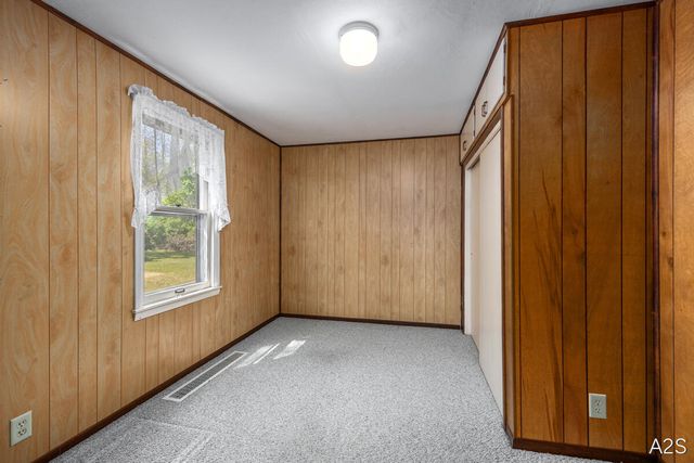 711 Riley Street, Park Twp, MI 49424