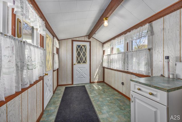 711 Riley Street, Park Twp, MI 49424