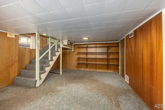 711 Riley Street, Park Twp, MI 49424