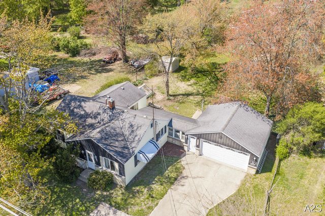 711 Riley Street, Park Twp, MI 49424