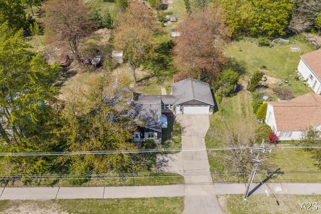 711 Riley Street, Park Twp, MI 49424