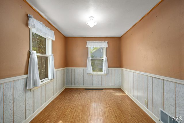 711 Riley Street, Park Twp, MI 49424