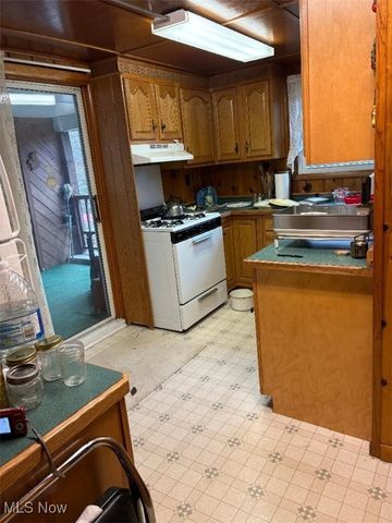 297 Pine, Glenville, WV 26351