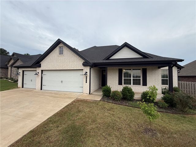 805 Carlock Drive, Pea Ridge, AR 72751