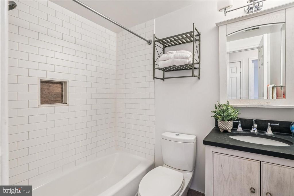 1803 T STREET NW #3 (B), Washington, DC 20009