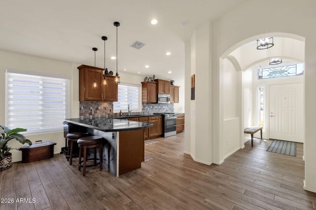 2234 E WAHALLA Lane, Phoenix, AZ 85024