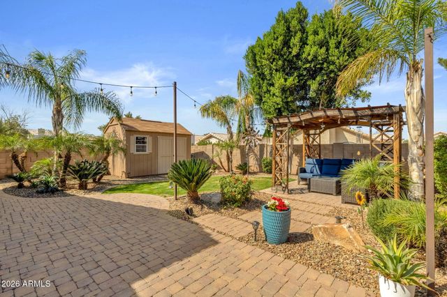 2234 E WAHALLA Lane, Phoenix, AZ 85024