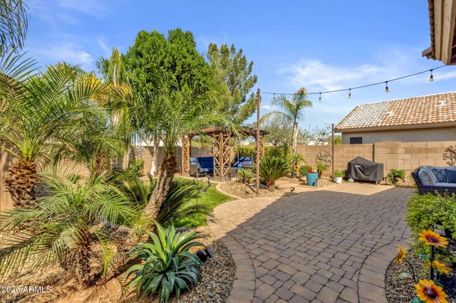 2234 E WAHALLA Lane, Phoenix, AZ 85024