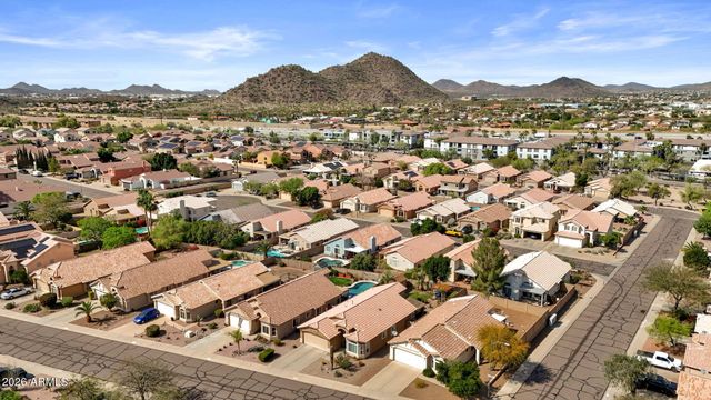 2234 E WAHALLA Lane, Phoenix, AZ 85024