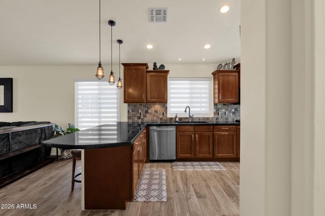 2234 E WAHALLA Lane, Phoenix, AZ 85024