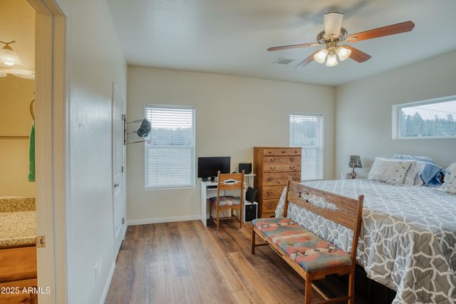 540 RIM Drive, Pinedale, AZ 85934