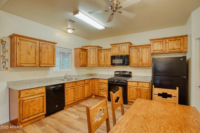 540 RIM Drive, Pinedale, AZ 85934