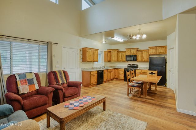 540 RIM Drive, Pinedale, AZ 85934